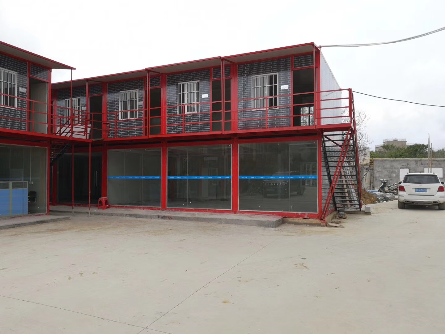 New project site office, labor camp, container house and container office