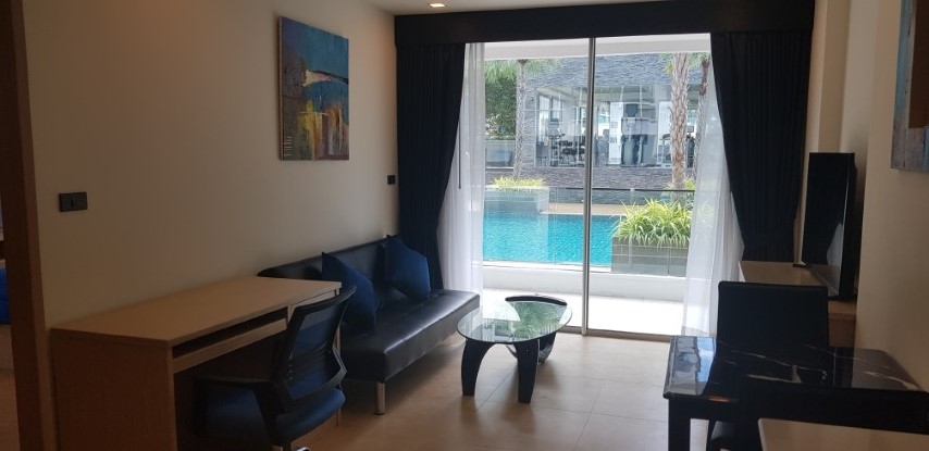 RENT TO BUY at  The Cliff  Cosy Beach Pratumnack Pattaya Thailand