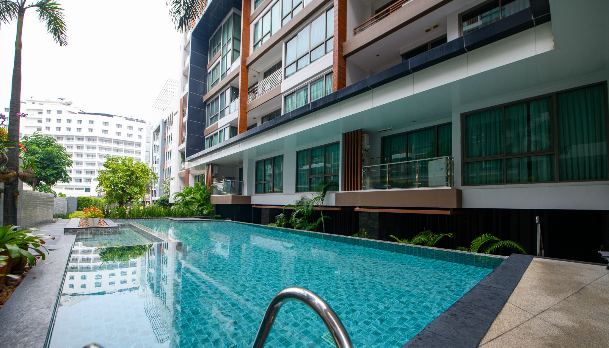 Lowest price 1 Bed EVER SEEN @ The URBAN Pattaya Thailand