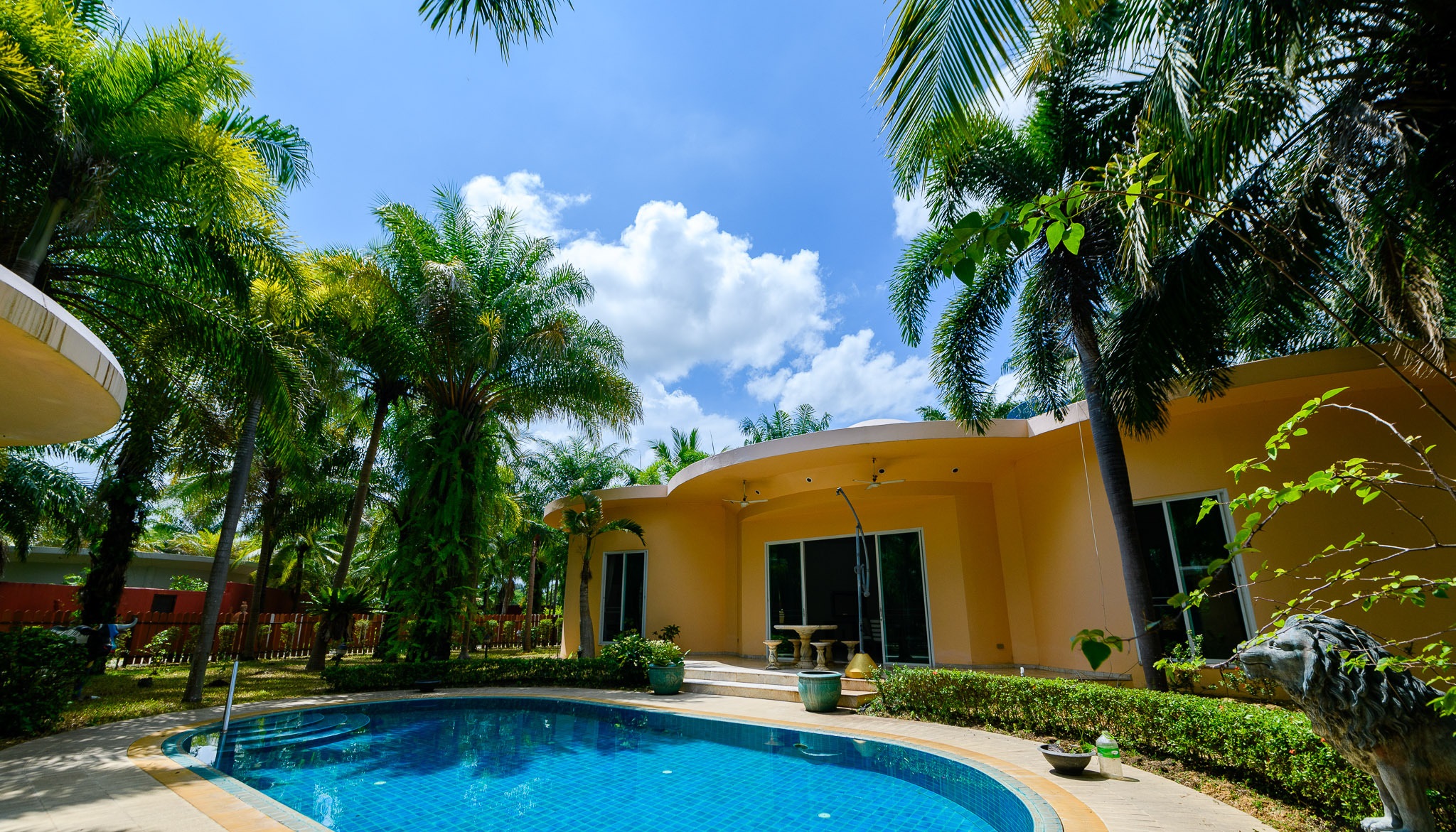 Unique & Stylish Tropical Pool Villa on 1 RAI of Land  in Pattaya Thailand  