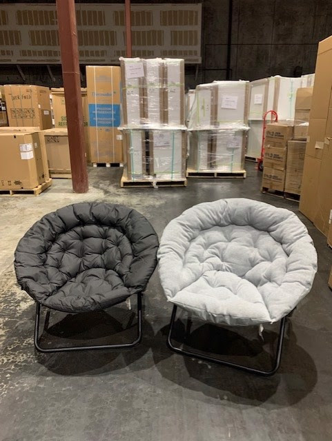 3,900 Oversized Saucer Chairs
