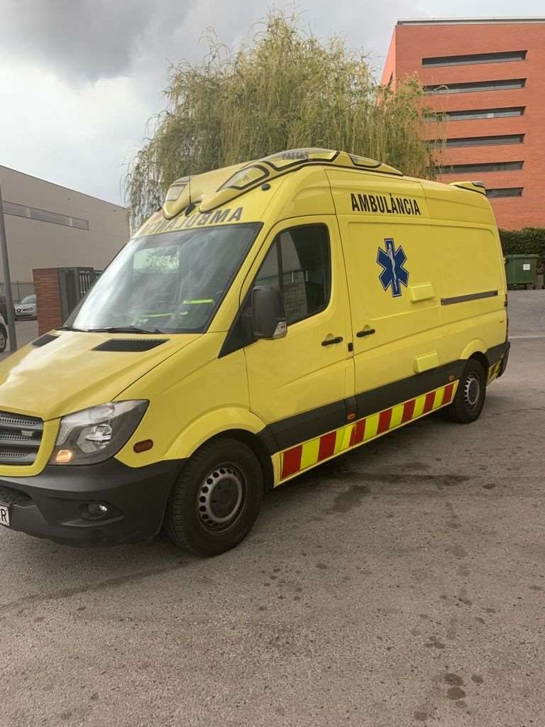 Mercedes Benz Sprinter MB313 CDI ambulances / 61 pcs / EXW Spain