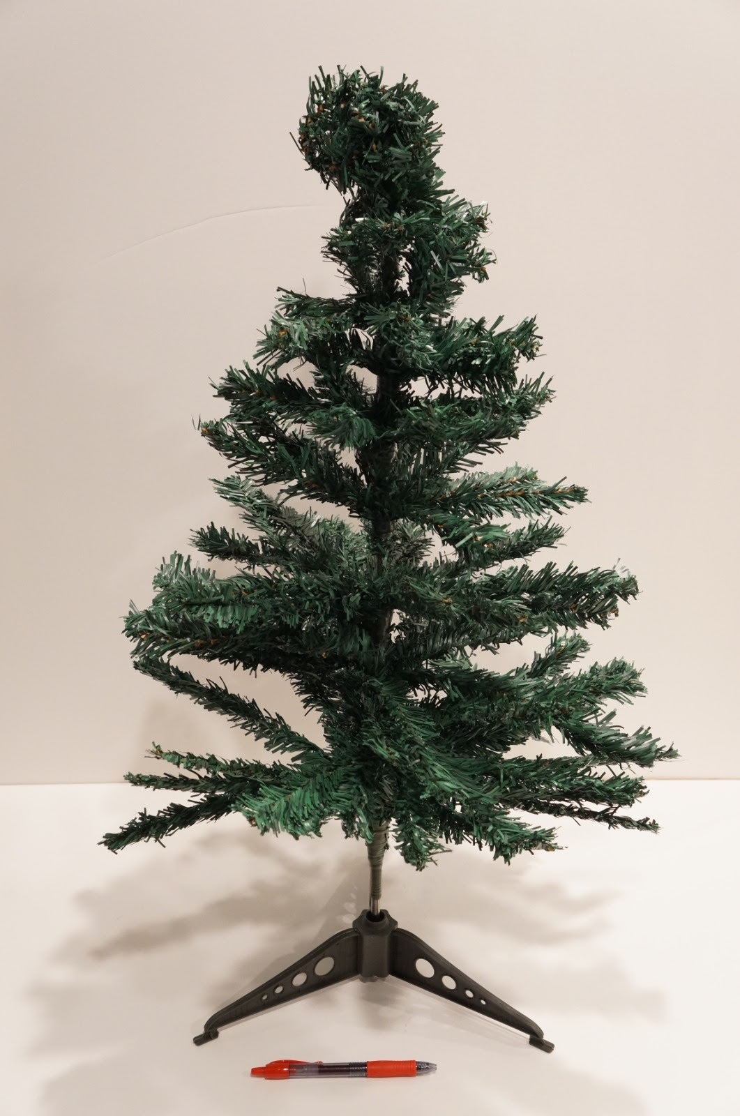 Mini Christmas Tree with Stand - Green Pine Tabletop Tree Undecorated, 35.4 inch. 650 units. EXW Los Angeles $5.75/unit.