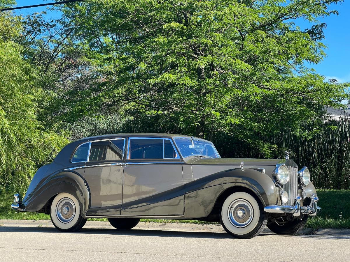     Original 1954 Rolls-Royce Silver Wraith Long Wheelbase   with coachwork by H.J. Mulliner & Company: Left-Hand Drive 