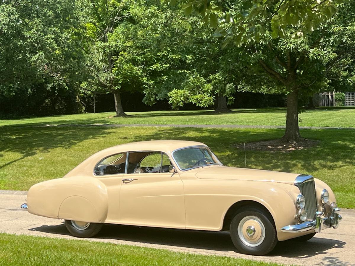     1952 Bentley R-Type Continental Fastback: The very First of Just 43 Examples Specified in Left-Hand Drive: