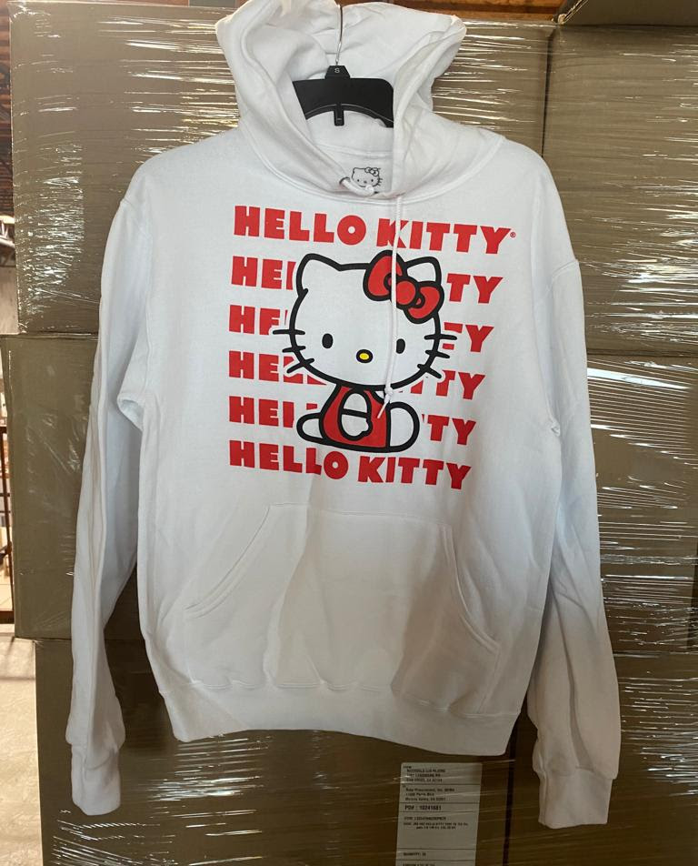Hello Kitty Pullover Hoodie. 1996pcs. EXW Los Angeles 