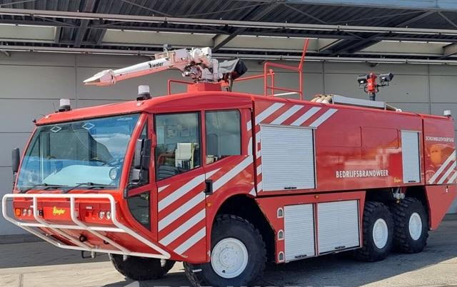 ZIEGLER Komodo FLF 60/100-12 6X6 airport fire truck Holland