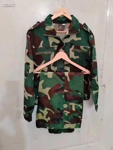 Mens camouflage clothing suit China