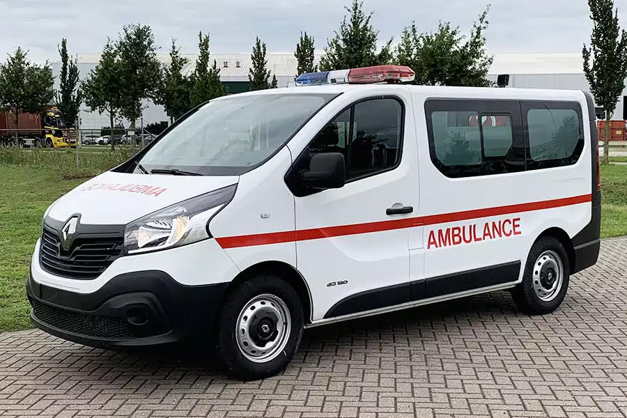 Renault Trafic dCi 120 L1H1 4x2 Ambulance Van  
