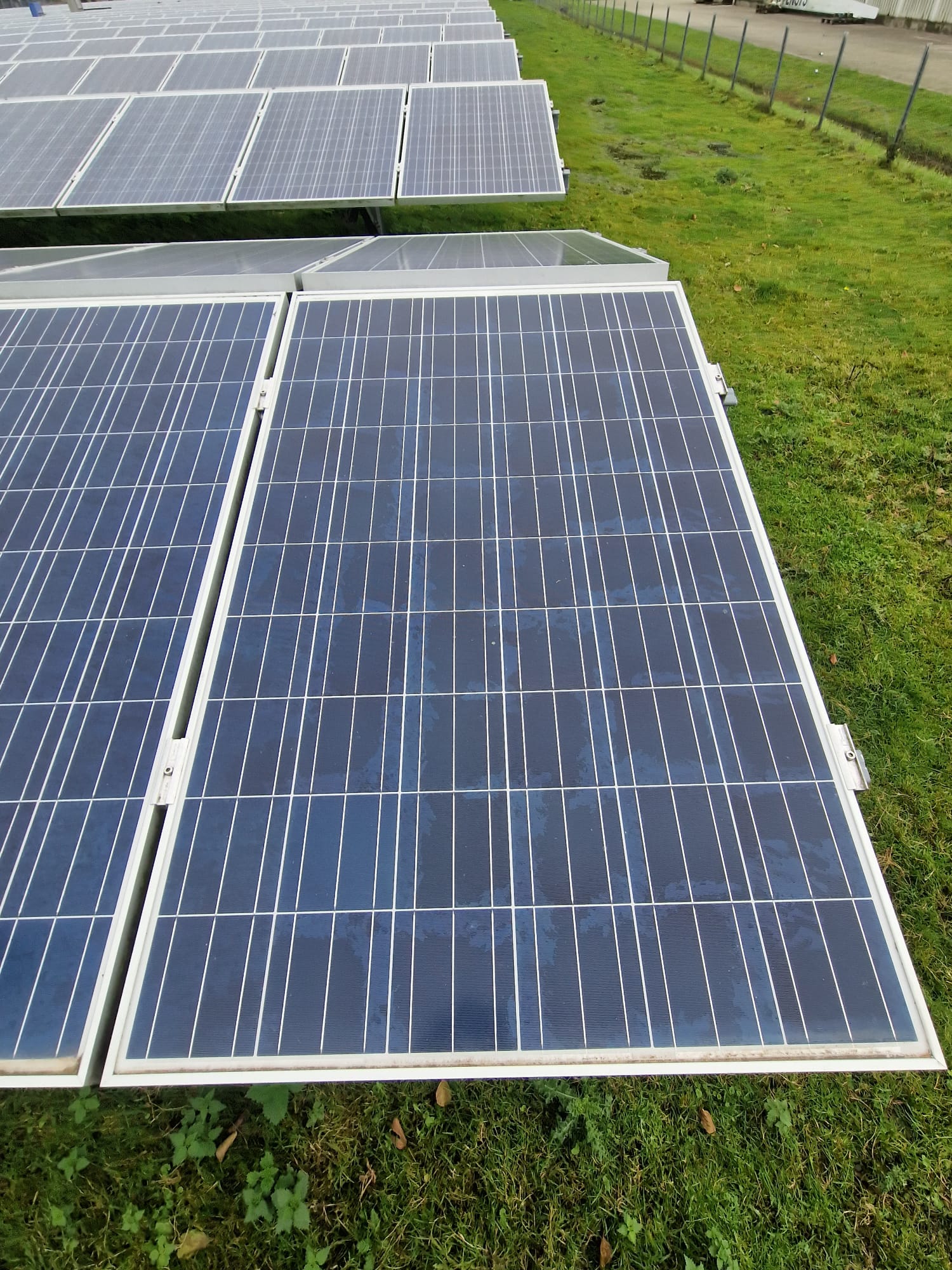 Second hand solar panels offer Europe