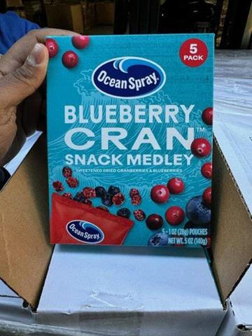 Ocean Spray fruit snacks 10 /5-1 oz. pouched per case.
