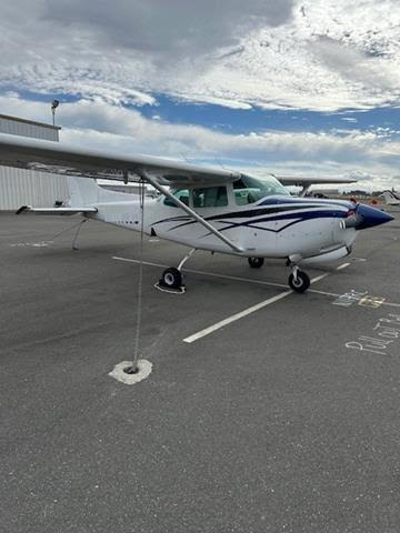 Beautiful Cessna 172RG for sale. 
