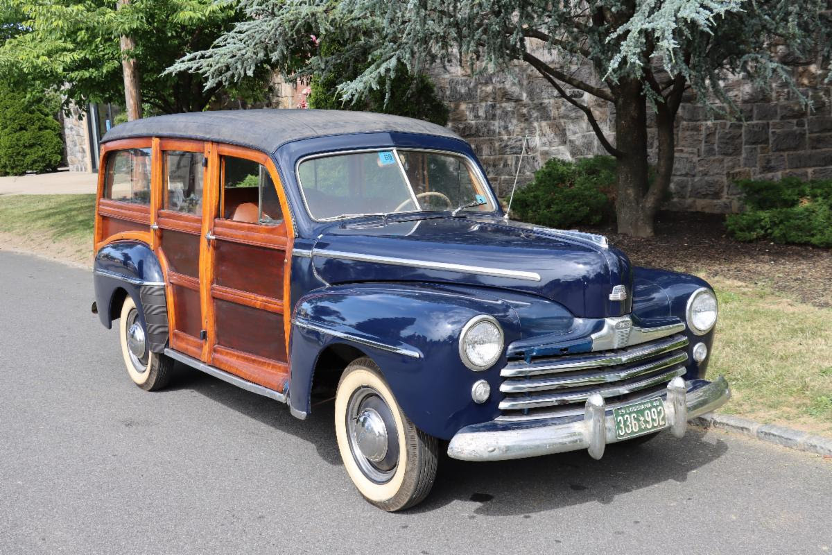 1948 Ford V8 Super DeLuxe Woodie Wagon