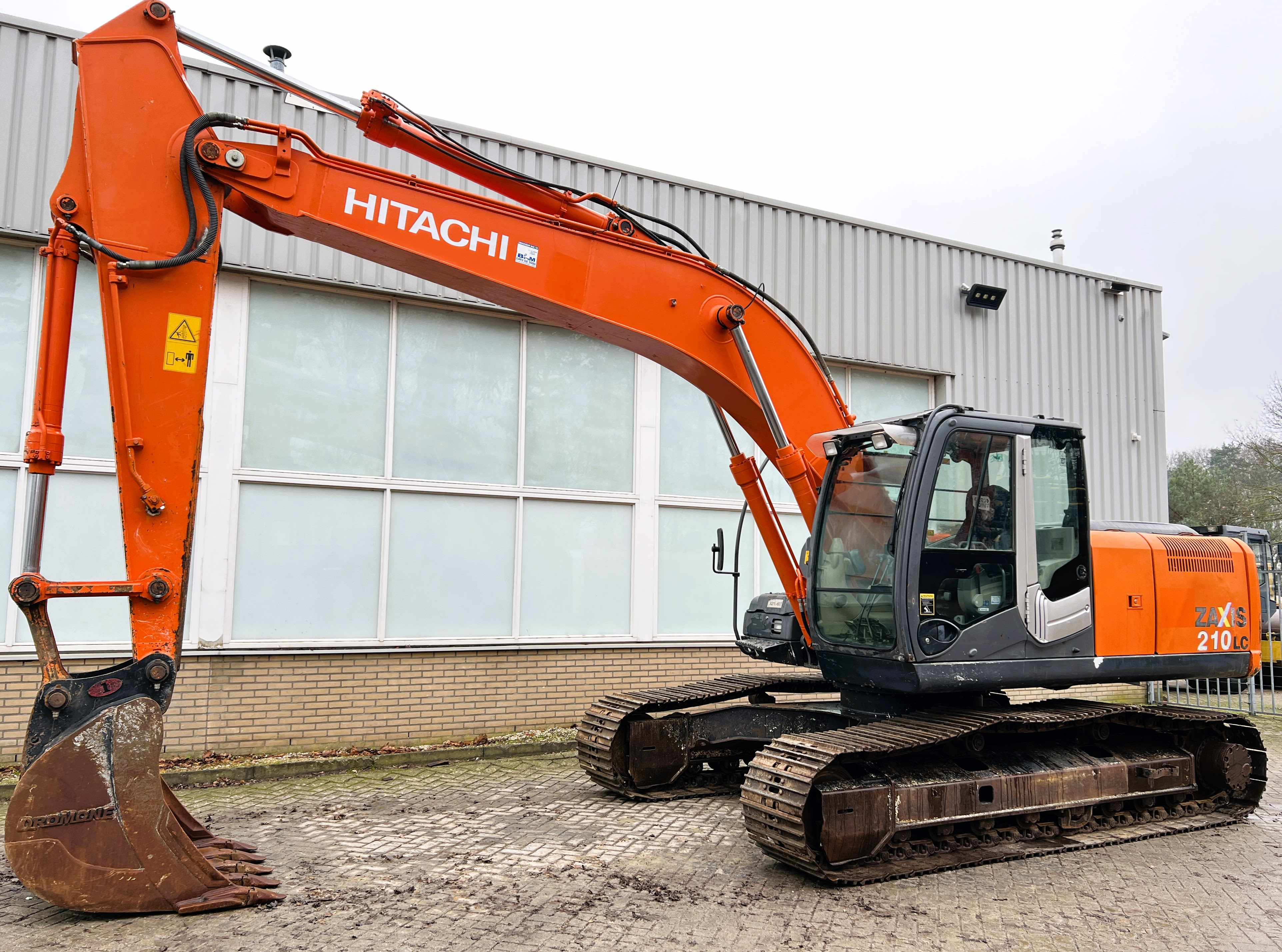 Hitachi ZX210LC-3 *YEAR 2013 * ONLY 6416 H *CE/EPA*