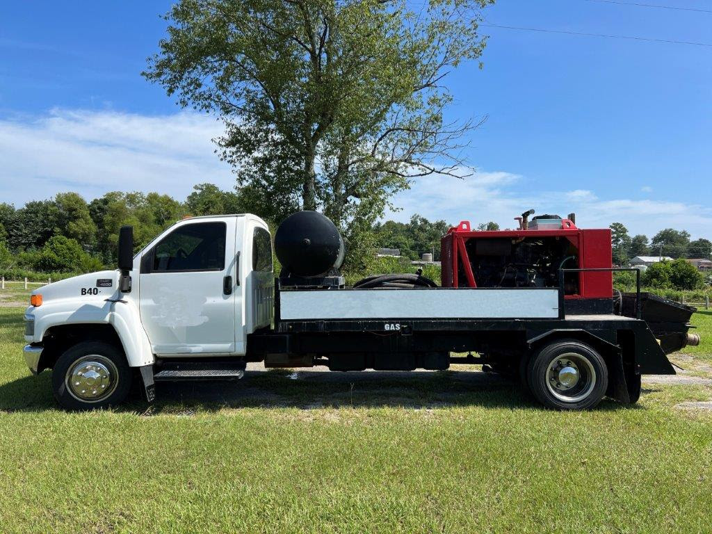 2005 GMC C4500 with a mounted 2000 Reed B40 Pump (refurbished) is up for sale.