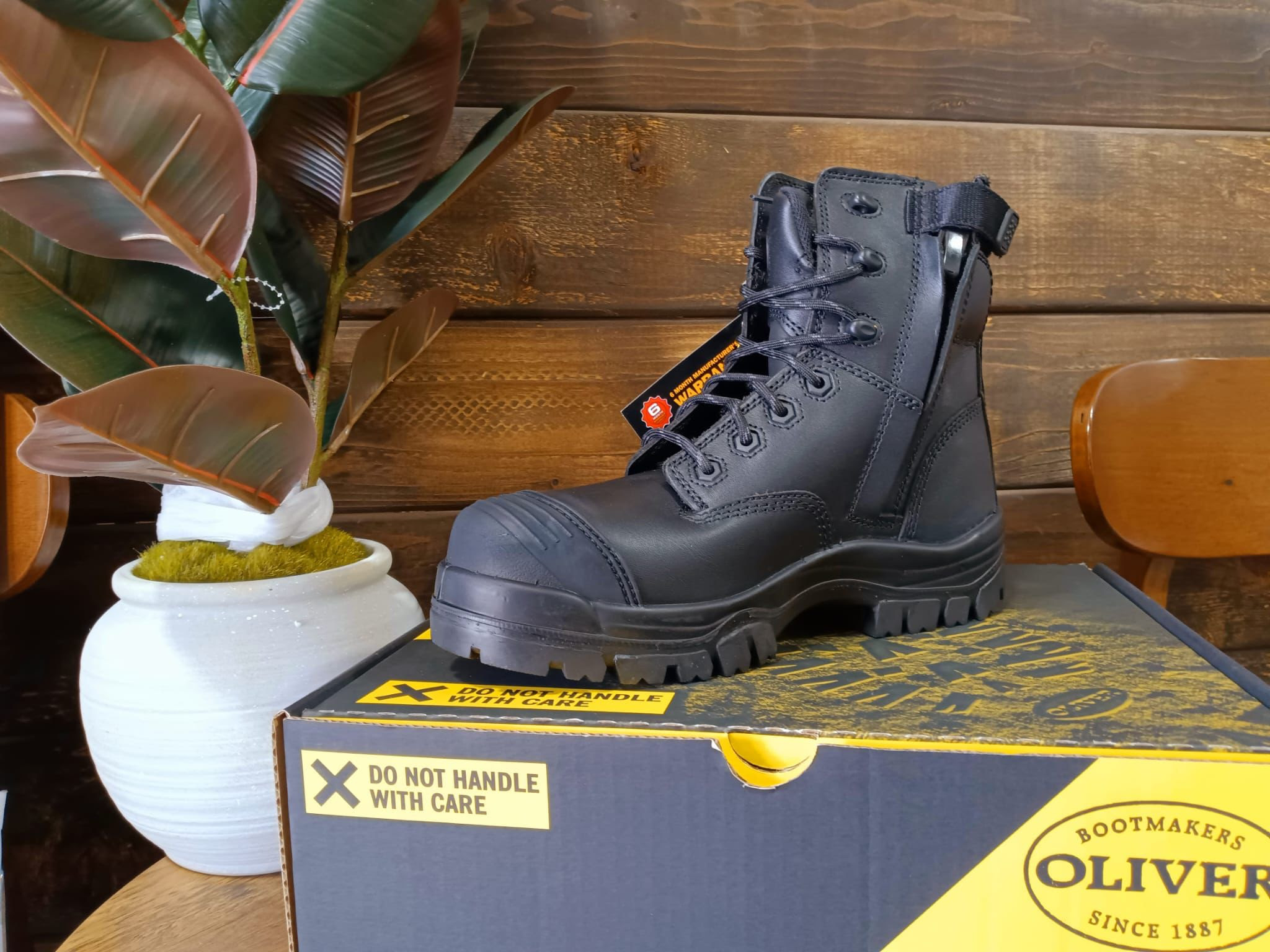 Oliver Mens Work Shoes & Boots. by Honeywell.
