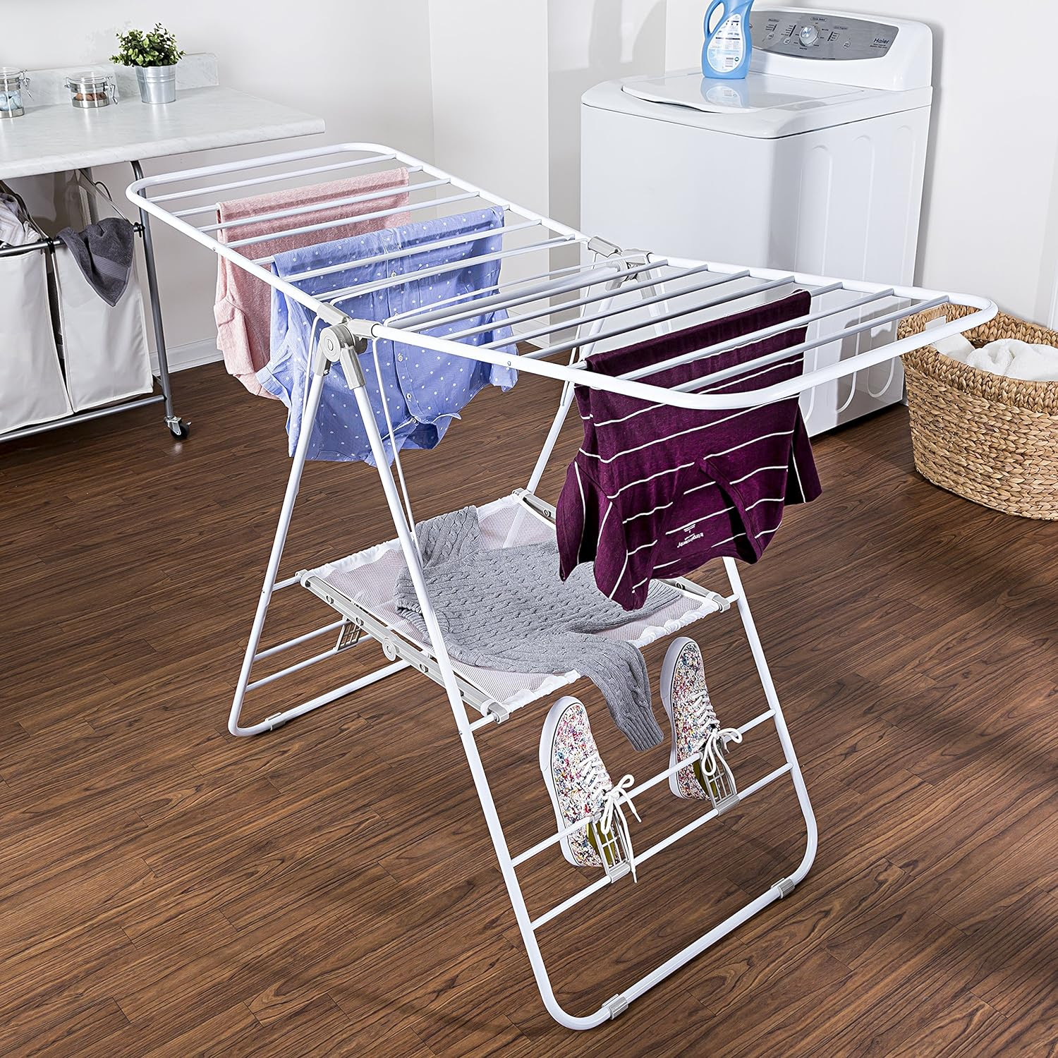 Stainless Steel Clothes Drying Rack. 520 units.