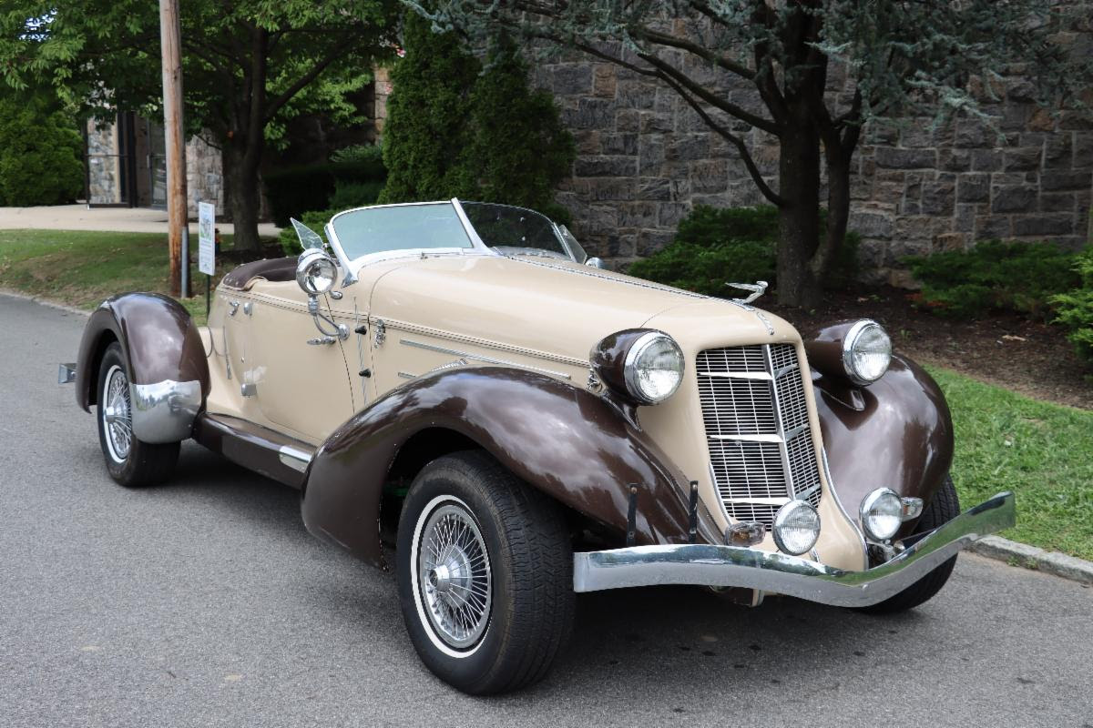  1972 Auburn Boat Tail Speedster Recreation