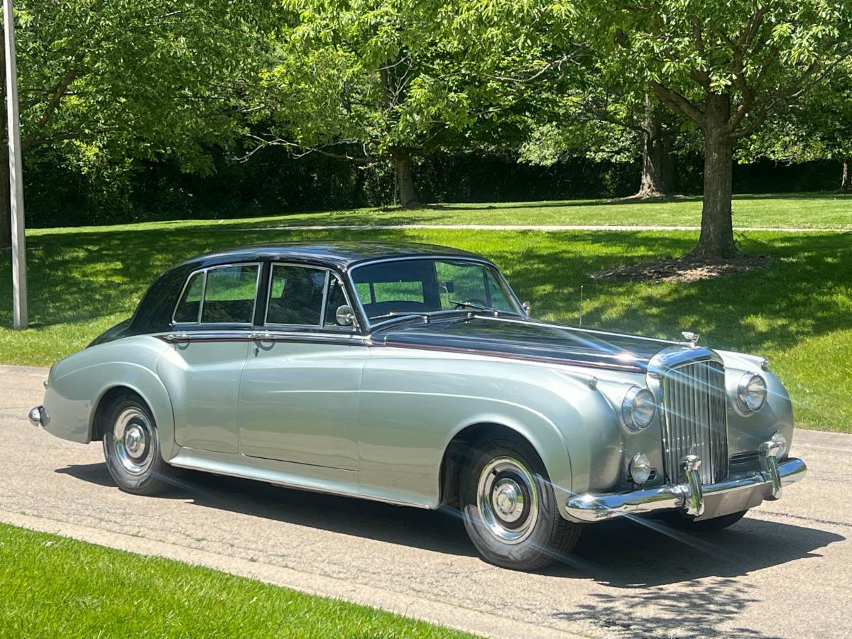 1962 Bentley S2 Saloon Left-Hand Drive 