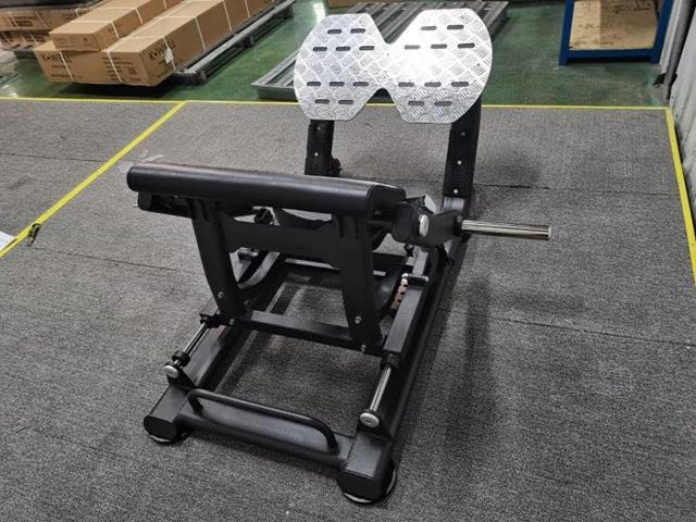 hip thrust machines excess stock lot