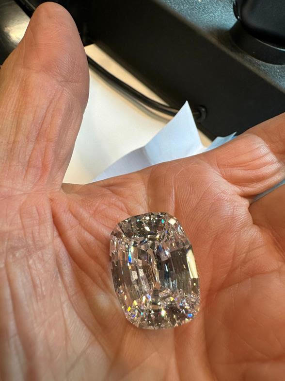 Diamond, a magnificente 43.53-carat - Sale