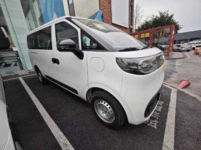 The APEX Electric V1 3 seats 2025 Van is now released 