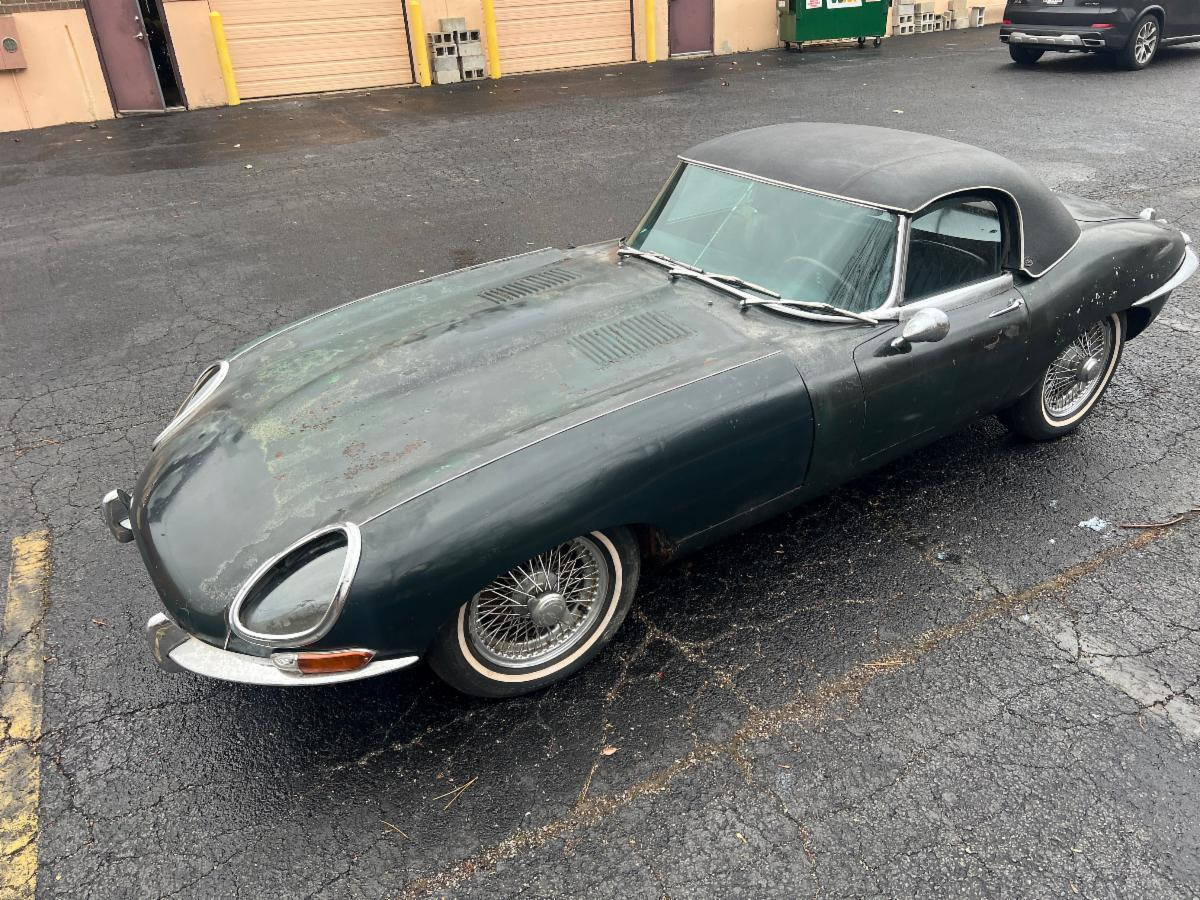 Iconic 1967 Jaguar XKE Series I Project to Restore