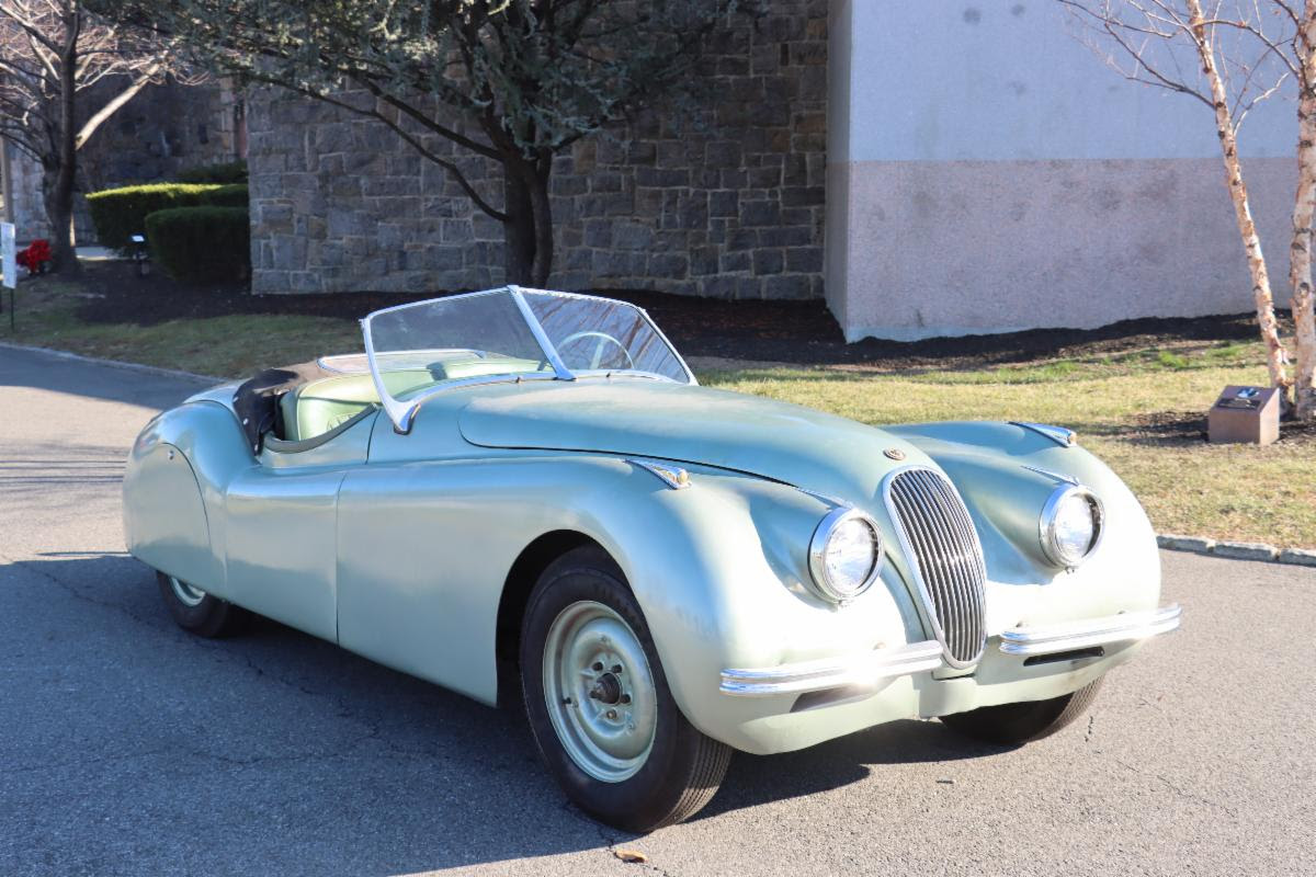 Desirable and collectible - 1950 Jaguar XK120 Roadster