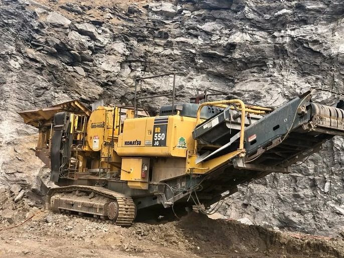 2005 Komatsu 550 JG Rock Crusher