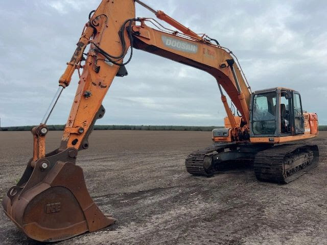 2013 Doosan DX300LC-3 Excavator