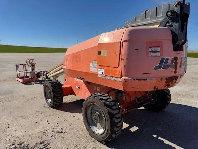 2015 JLG 660SJ 66’ 4WD Boom Lift w/ Jib