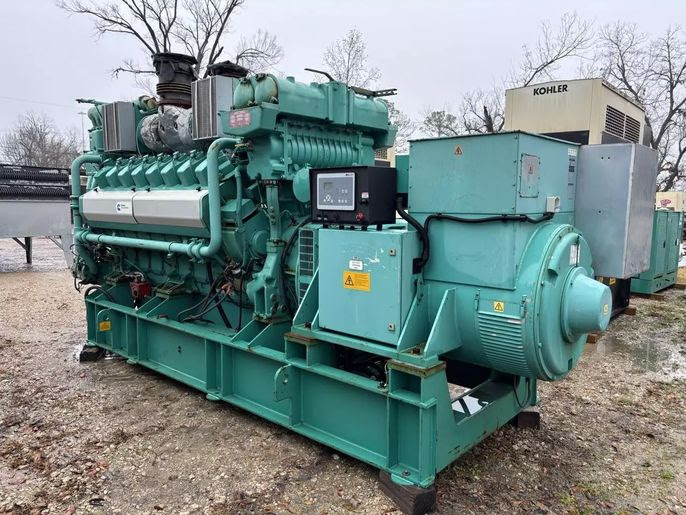 1100KW Cummins, Onan QSU81, Natural Gas Generator