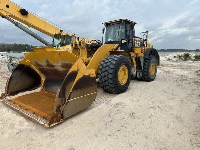 2) 2015 CAT 982M Wheel Loaders