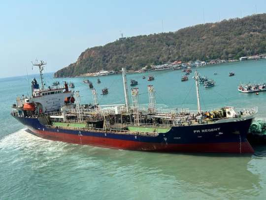 Ref. No. : BNC-PT-3896-98 (M/T PM REGENT)  PRODUCT OIL TANKER (EX-OIL/CHEMICAL TANKER)