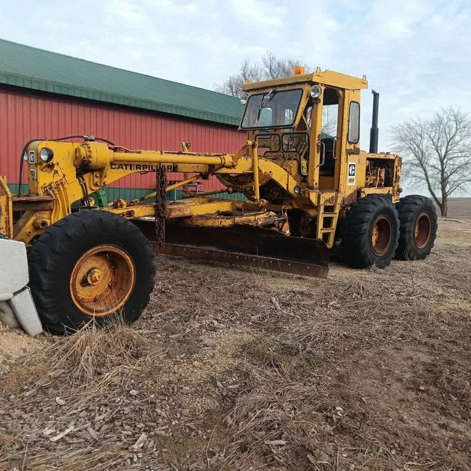 1972 CAT 12F Road Grader