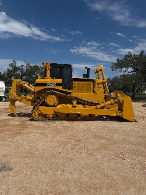 2002 CAT D8R series II 