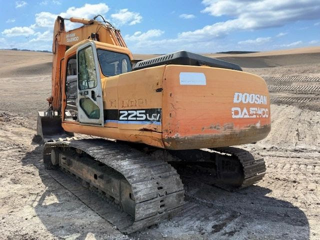 2005 Doosan Solar 225LC-V Excavator