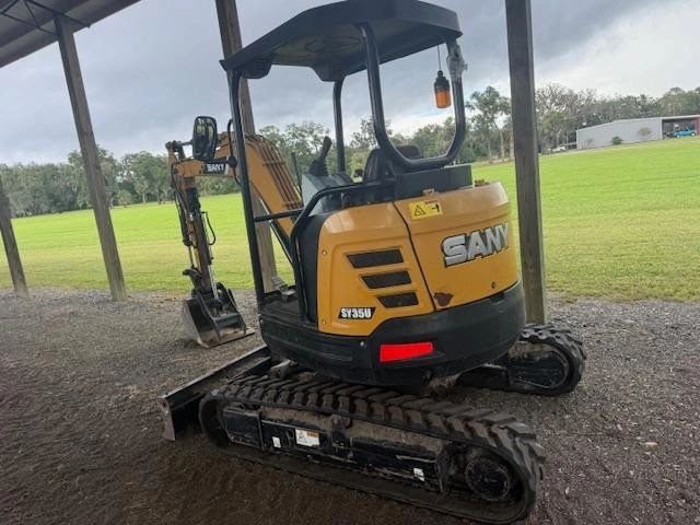 2018 Sany SY35U (8,500 LB) Mini Excavator w/ Hydraulic Thumb 