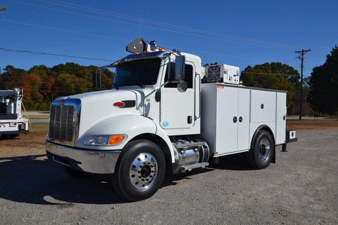 2019 Peterbilt 337 Service Truck