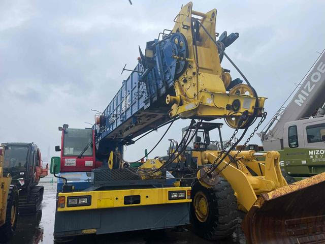 51 Tons Kobelco Rough Terrain