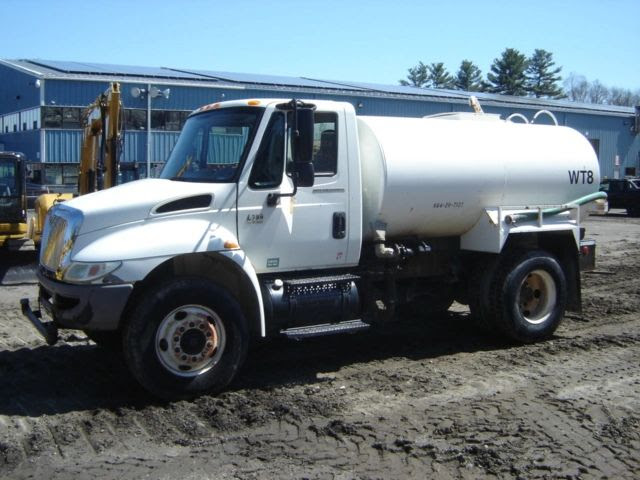 2006 International 4200 Water Truck