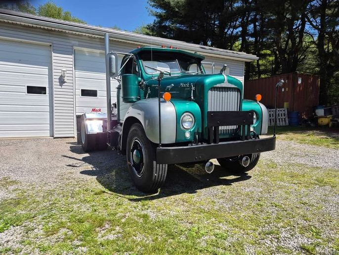 Restored! 1962 Mack B67 Tractor 