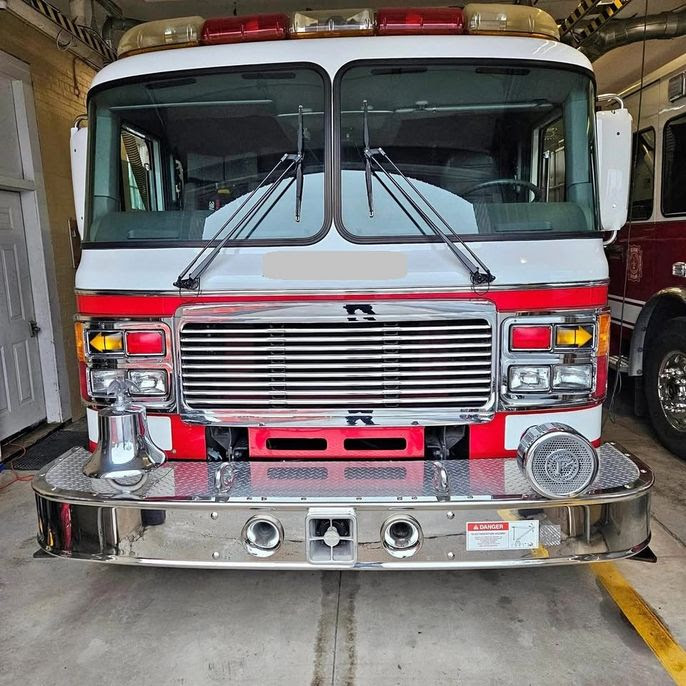 2003 American LaFrance Tower Ladder, 1 Owner