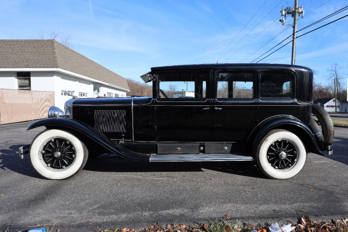 1929 Cadillac 341-B 7-Passenger Limousine by Fisher
