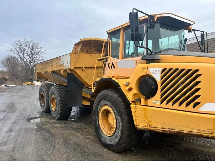 2007 Volvo A25D Haul Truck