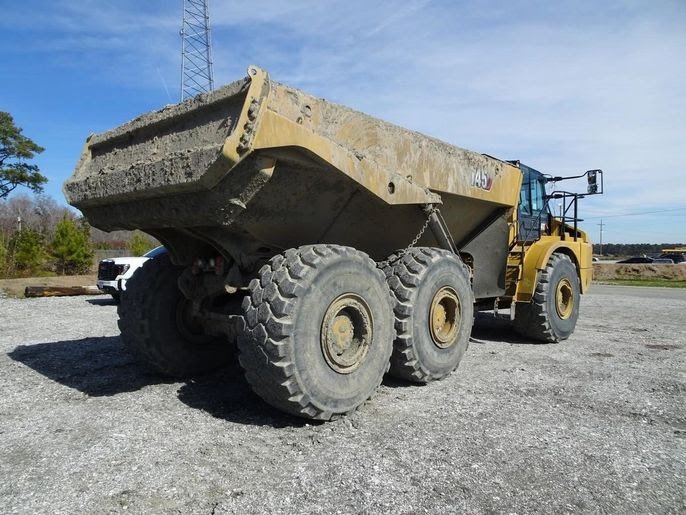 2024 CAT 745 Haul Truck, TAILGATE! 