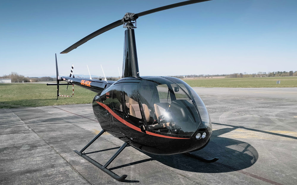 ** BRAND NEW ** 2025 Robinson R44 Raven 1
