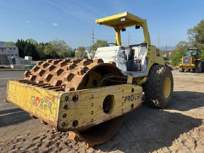 PROTEC BOXER 111   COMPACTION PADFOOT ROLLER