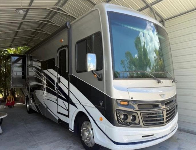 2022 Fleetwood Bounder 35K (Class A) RV w/ Very Low Miles!!!
