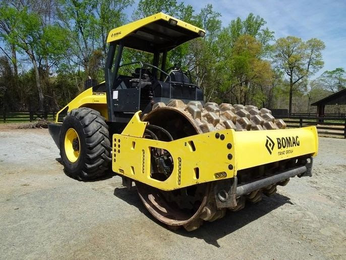 2018 Bomag BW213PGH-4i Roller